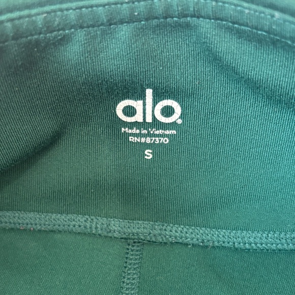 ALO Yoga Green Leggings - Picture 7 of 8